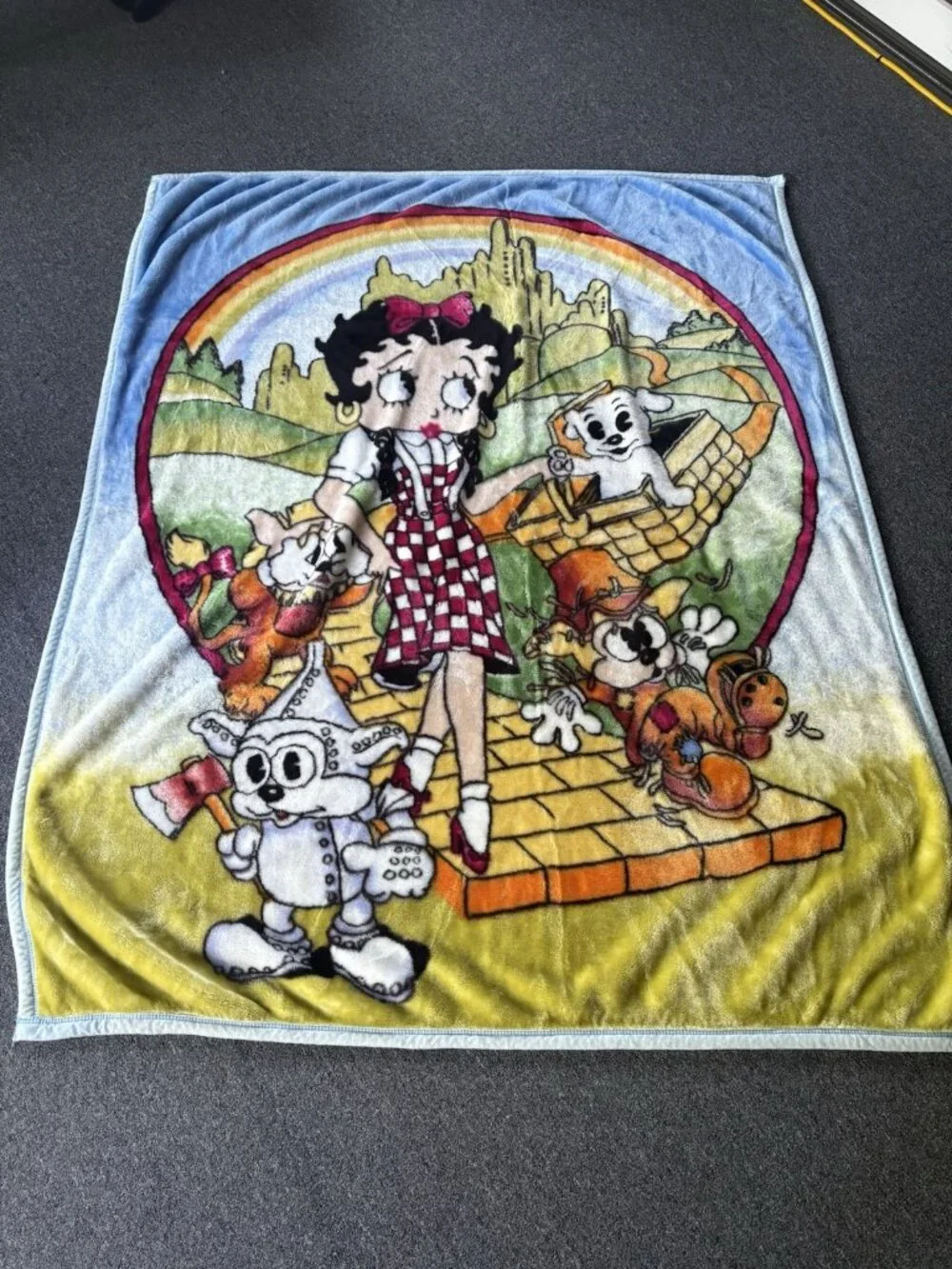 Vintage BETTY BOOP Wizard of Oz Plush Mink Blanket Large Size 58